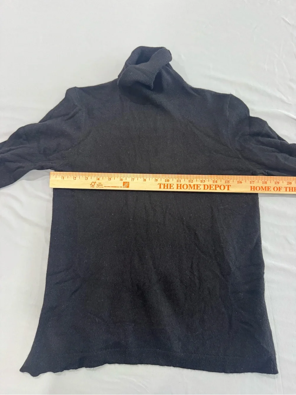 J. Crew Everyday 100% cashmere turtleneck sweater Medium